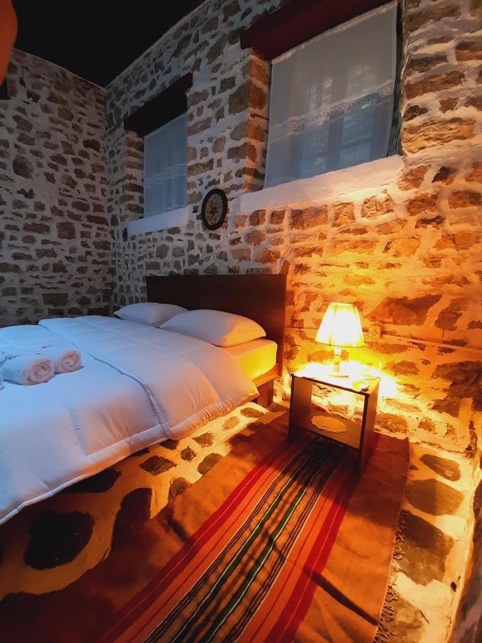 Gorica'S Bridge Hotel Berat Esterno foto
