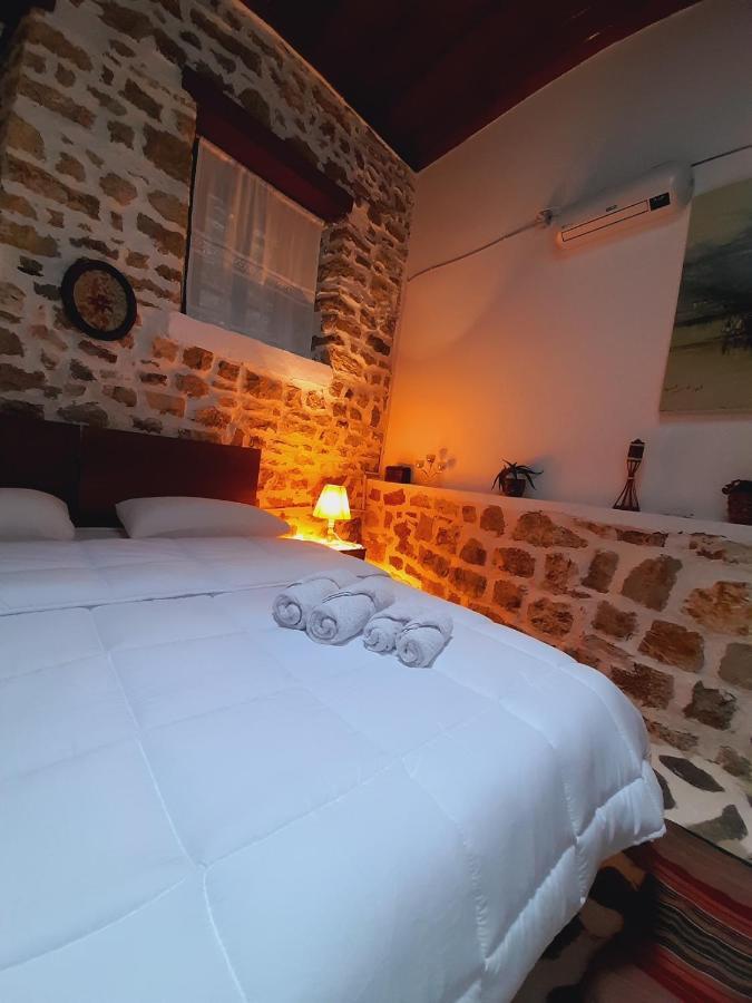 Gorica'S Bridge Hotel Berat Esterno foto