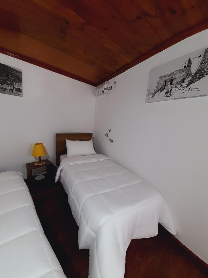 Gorica'S Bridge Hotel Berat Esterno foto