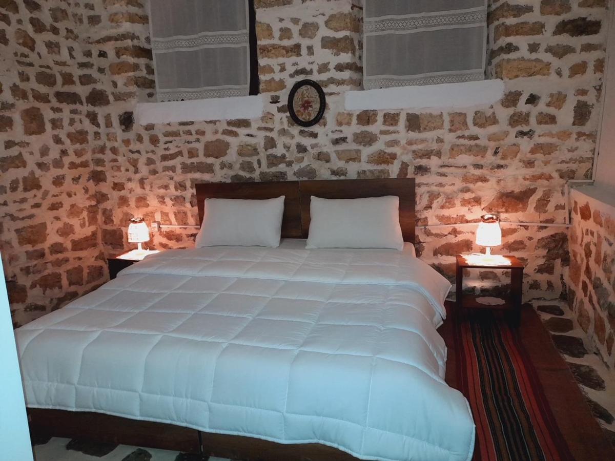 Gorica'S Bridge Hotel Berat Esterno foto