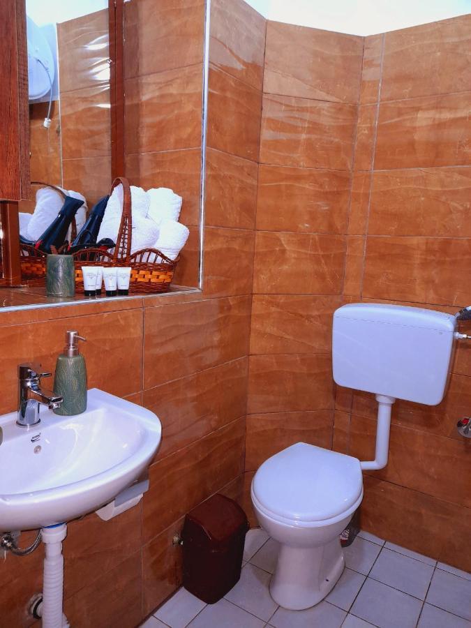 Gorica'S Bridge Hotel Berat Esterno foto